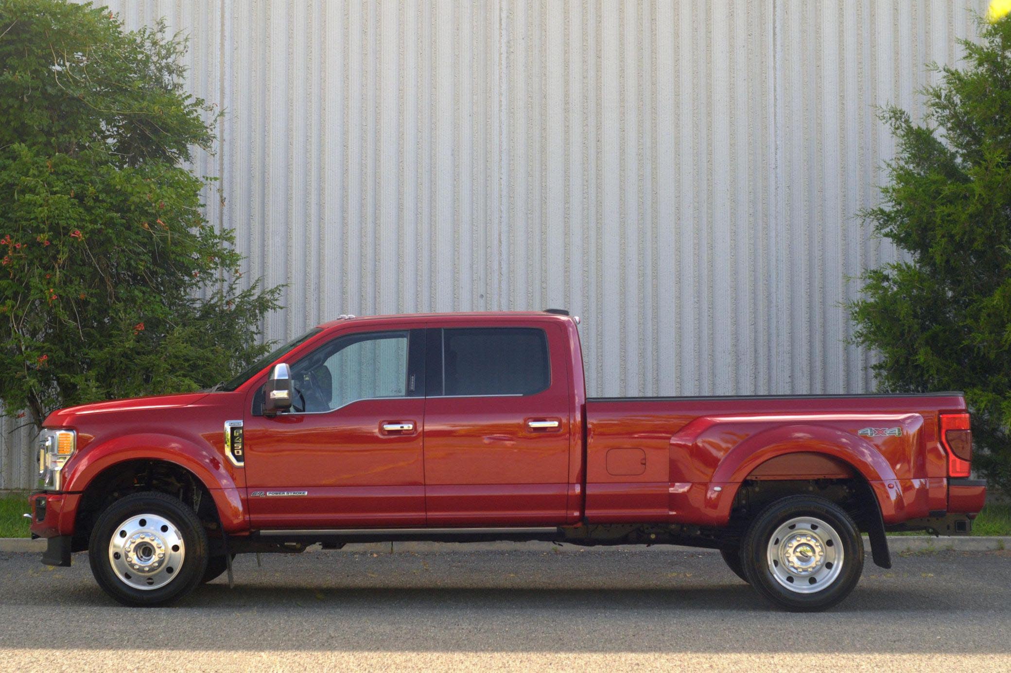 2022 Ford F-450 Super Duty - photo 2